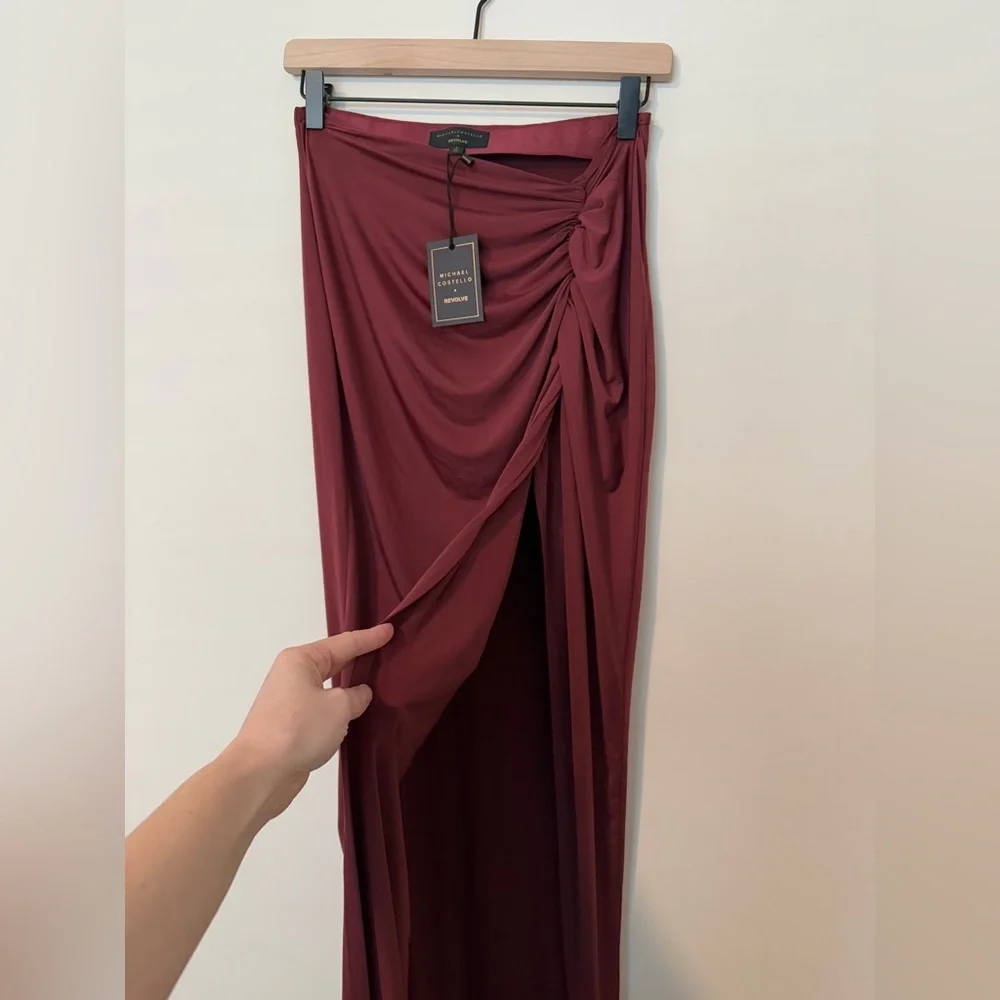 Michael Costello x REVOLVE NWT Leah Maxi Skirt in Maroon Size Small